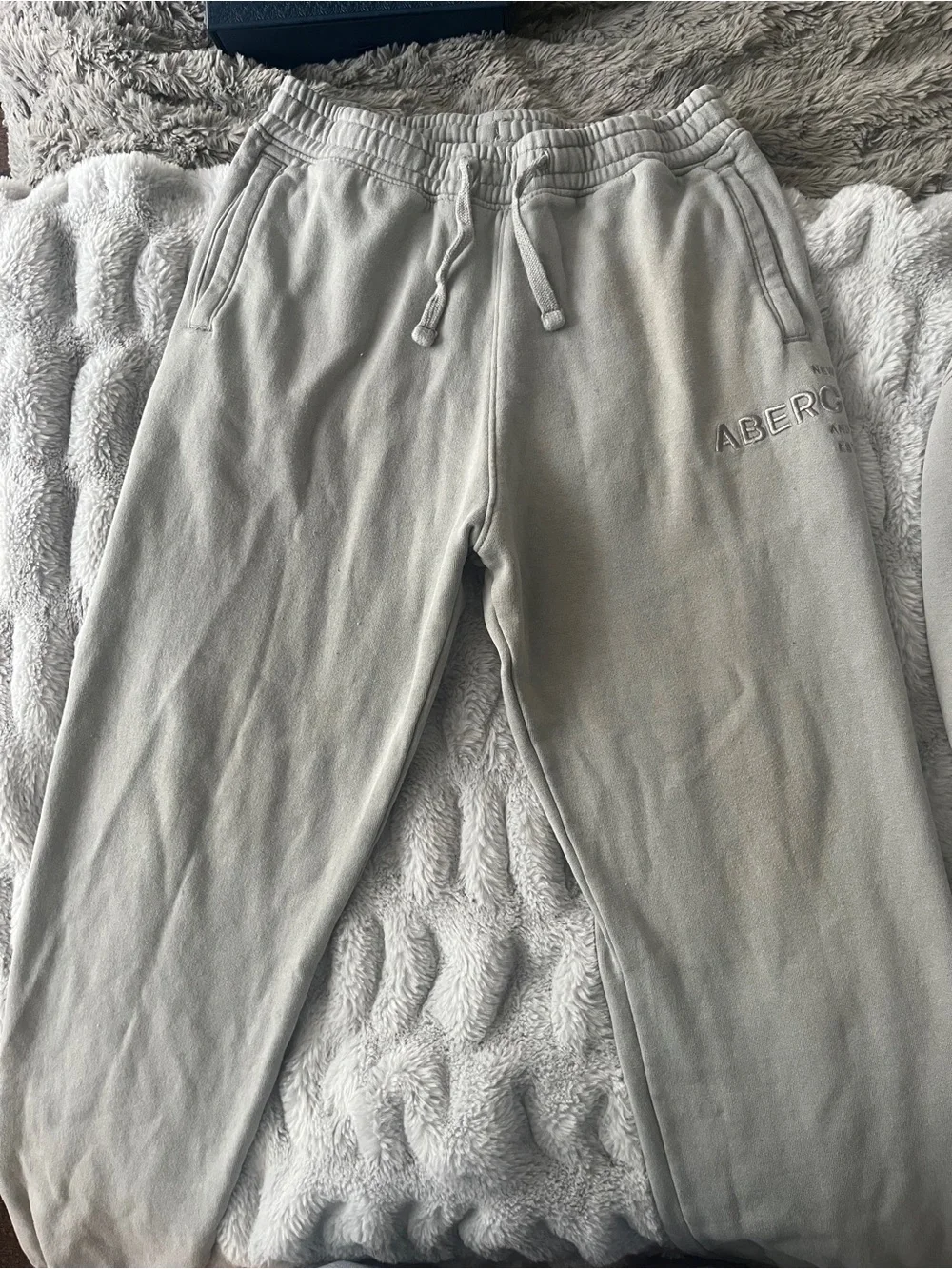 Abercrombie Kids Matching Hoodie & Jogger Set Gray Sage Relaxed Fit Size 11/12